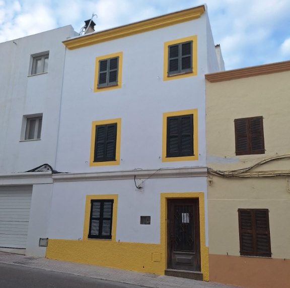 Reforma de fachadas en Menorca